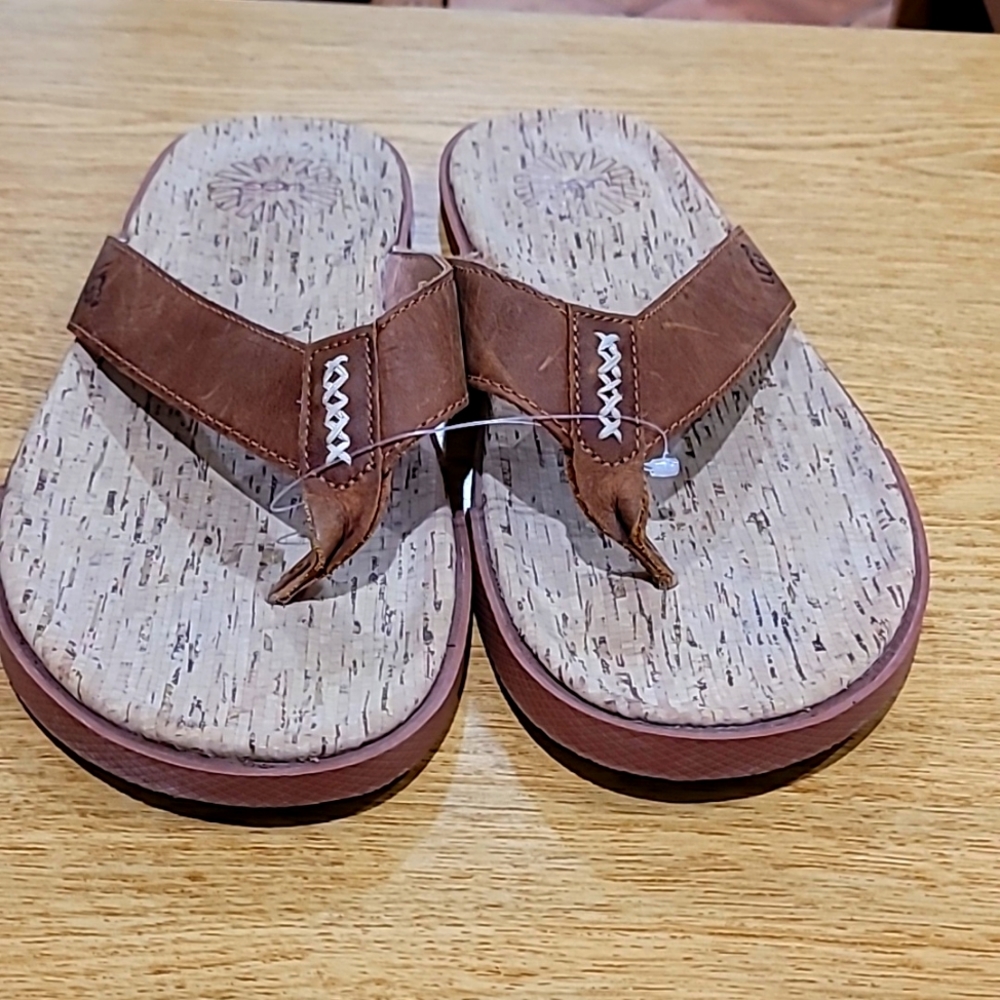Men flip flops
